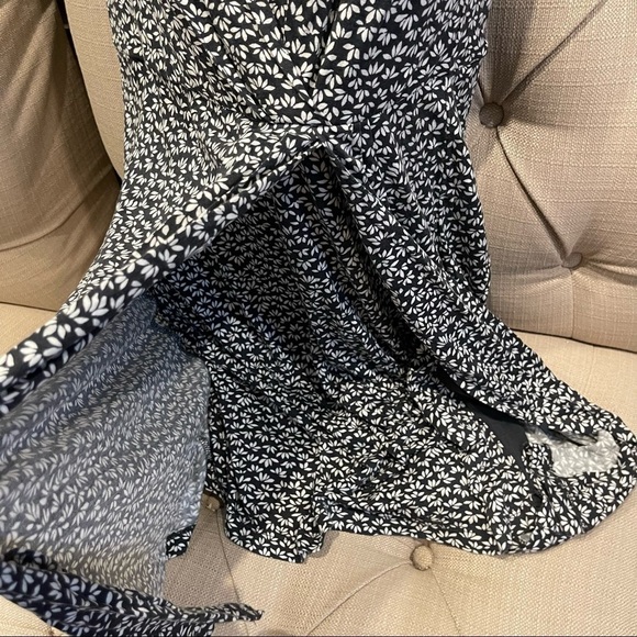 Vintage Ann Taylor Sheath Dress M Floral Stretch Rayon Knit Knee Length - Picture 3 of 9